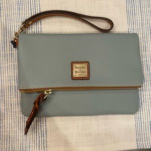 Dooney & Bourke bag